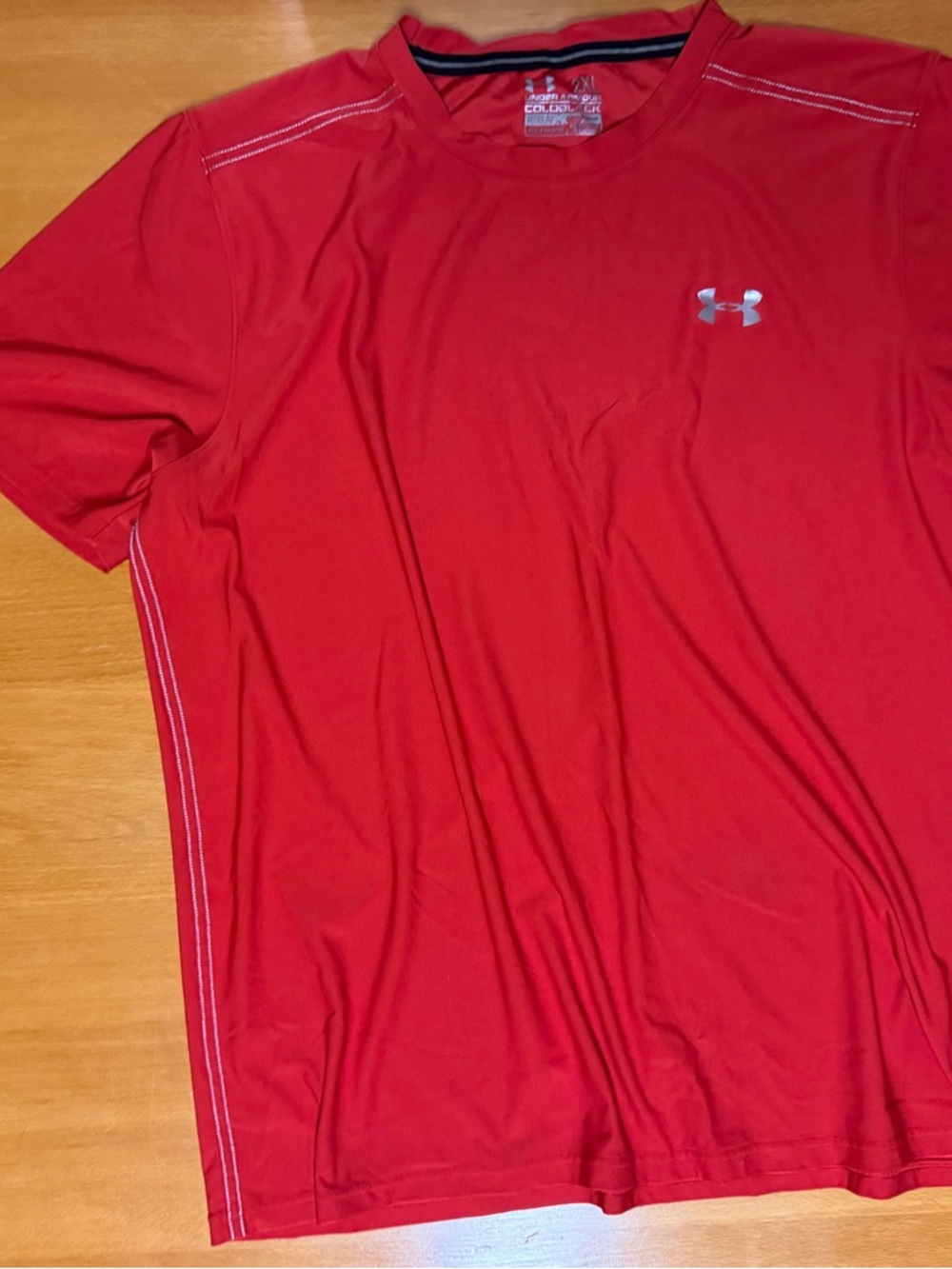 Lot of 5 Under Armour Men’s Bright Red Short Sleeve Performance Tees